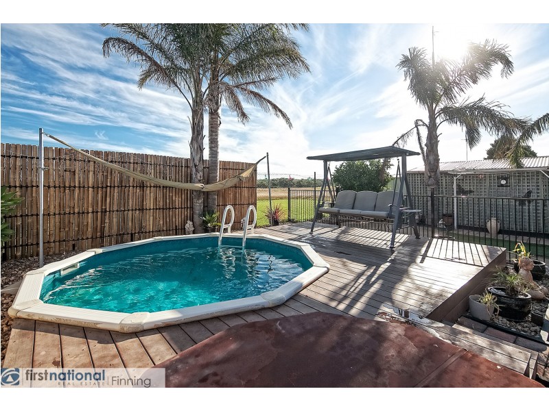 39 Spring Road, Cranbourne VIC 3977
