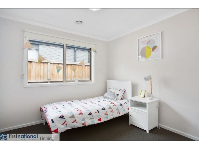 10 Fenway Boulevard, Clyde VIC 3978