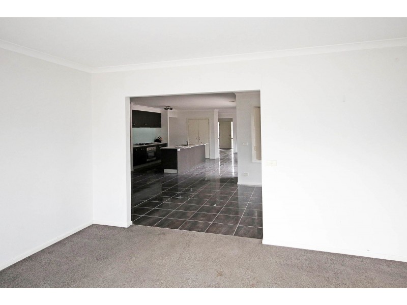 20 Pepperbush Circuit, Cranbourne VIC 3977