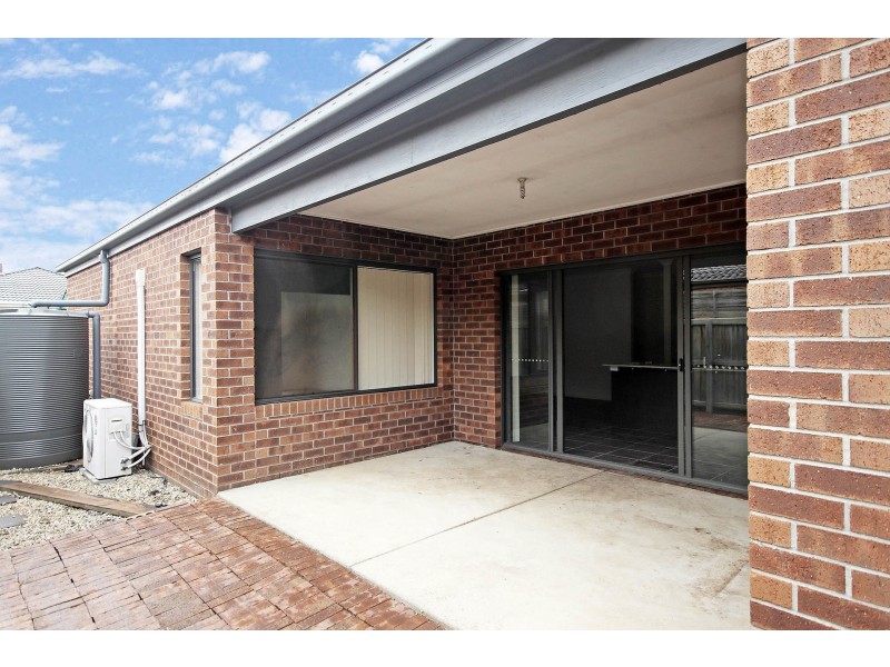 20 Pepperbush Circuit, Cranbourne VIC 3977