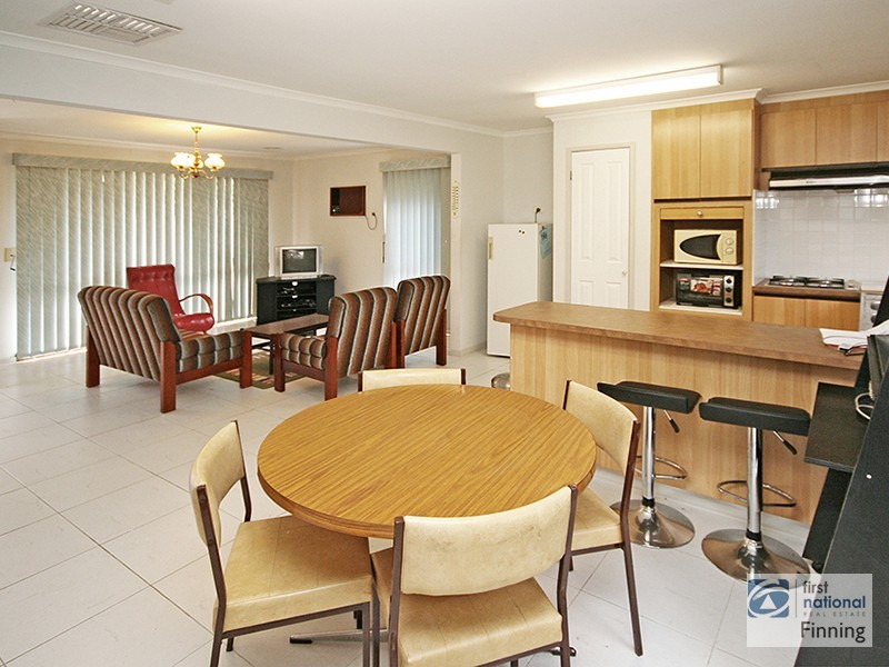 1 McLaren Avenue, Cranbourne VIC 3977