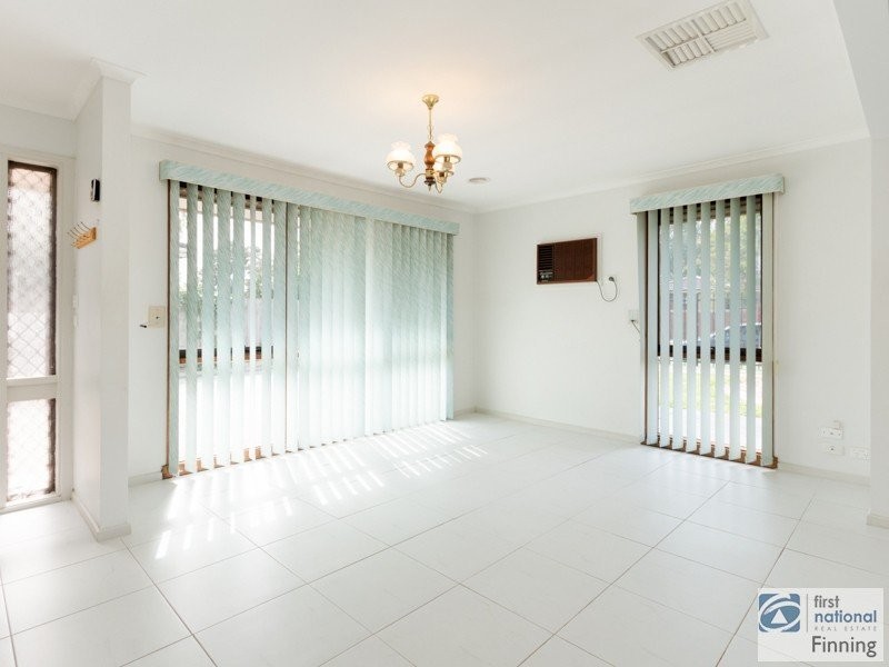 1 McLaren Avenue, Cranbourne VIC 3977
