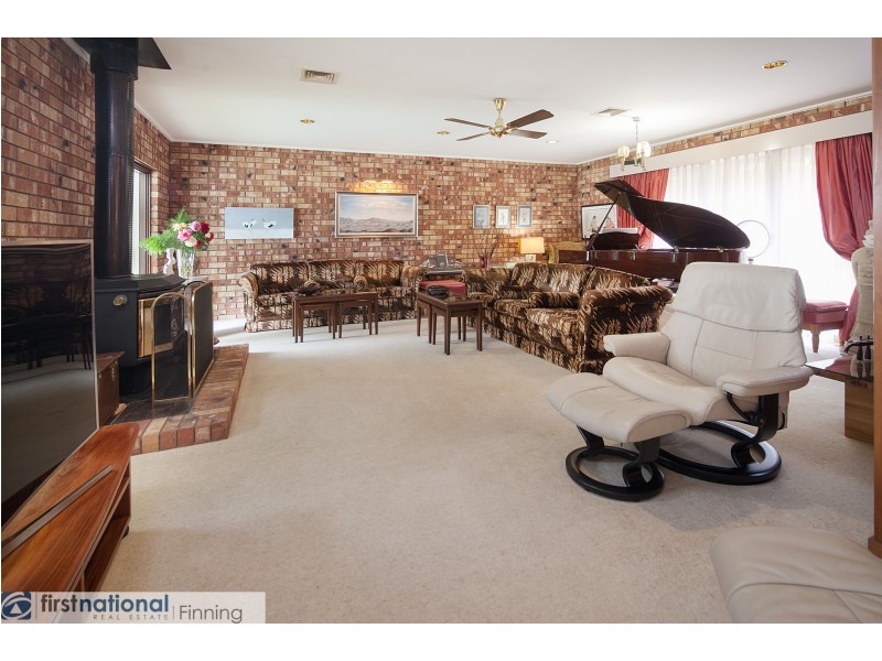 6A Fletcher Road, Cranbourne South VIC 3977