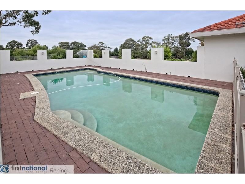 6A Fletcher Road, Cranbourne South VIC 3977