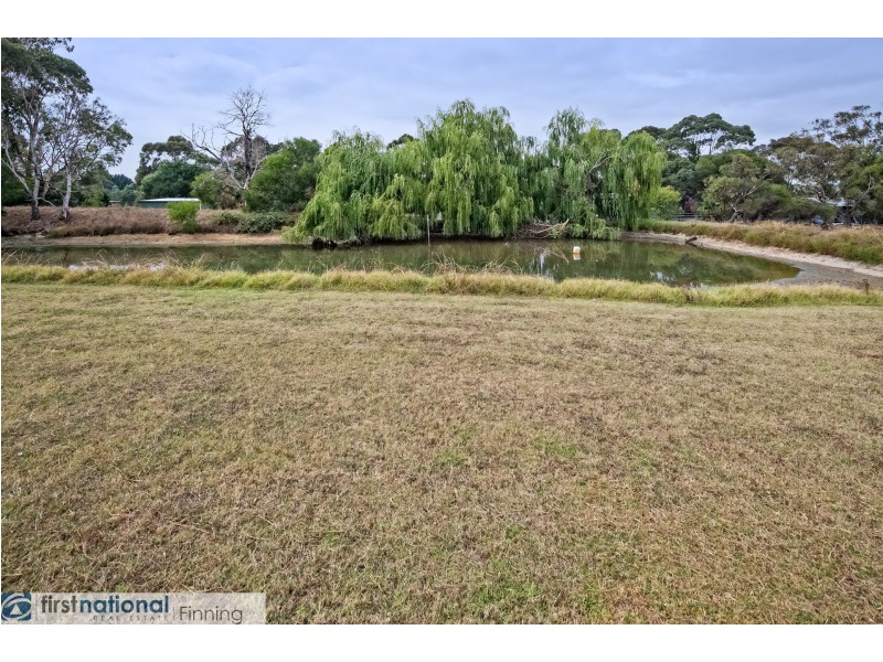 6A Fletcher Road, Cranbourne South VIC 3977