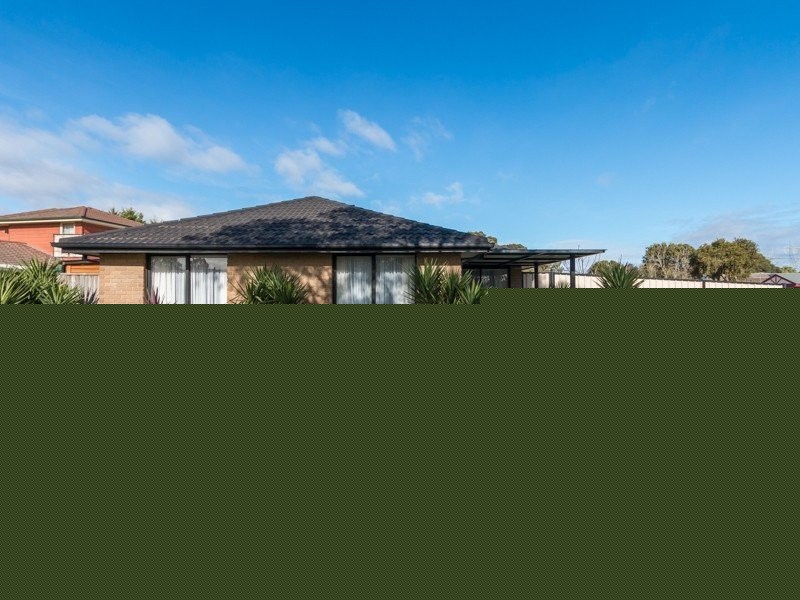 36 Endeavour Drive, Cranbourne North VIC 3977