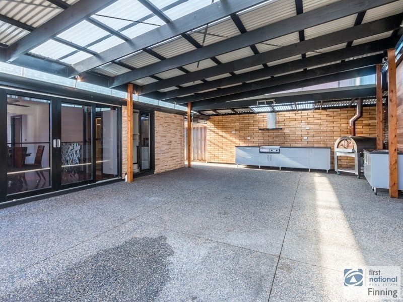 36 Endeavour Drive, Cranbourne North VIC 3977