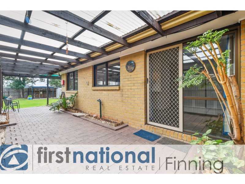 32 Marylyn Place, Cranbourne VIC 3977