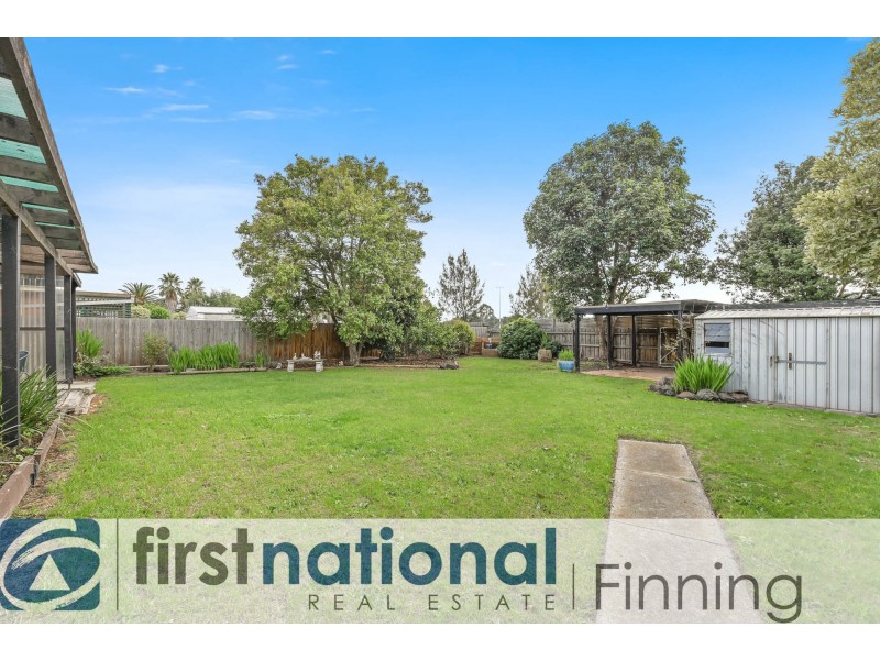 32 Marylyn Place, Cranbourne VIC 3977