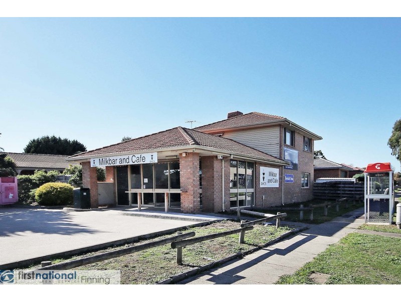 2 Lawless Drive, Cranbourne VIC 3977