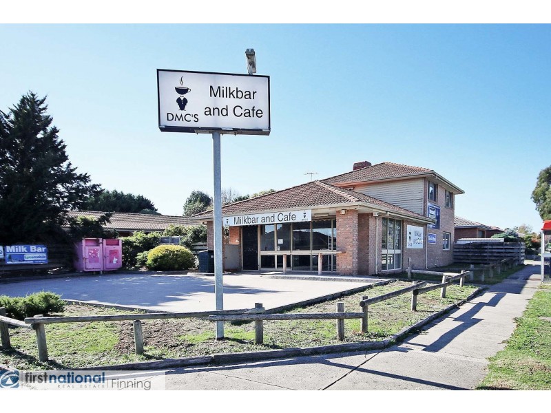 2 Lawless Drive, Cranbourne VIC 3977