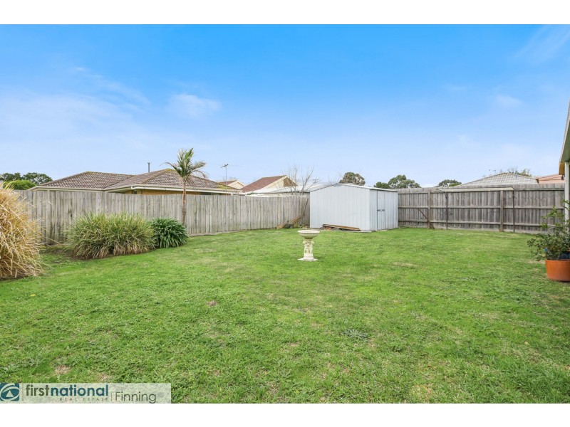 23 Godwin Crescent, Cranbourne North VIC 3977