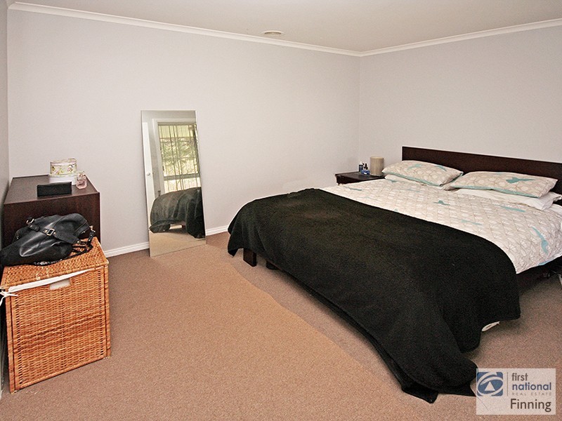 1/36 Clarendon Street, Cranbourne VIC 3977