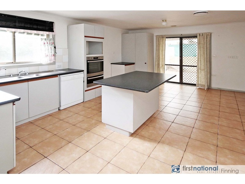 40 Valley Fair Drive, Narre Warren VIC 3805