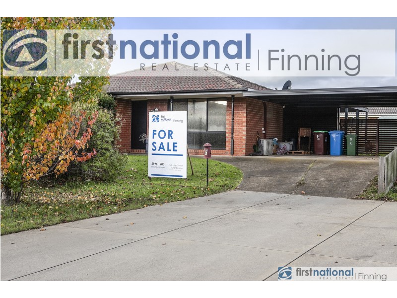 4 Knowing Close, Cranbourne West VIC 3977