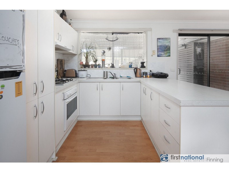 4 Knowing Close, Cranbourne West VIC 3977