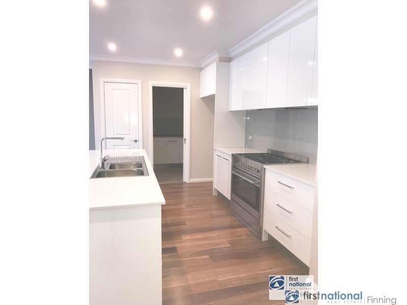 21 Brittlegum Road, Cranbourne East VIC 3977