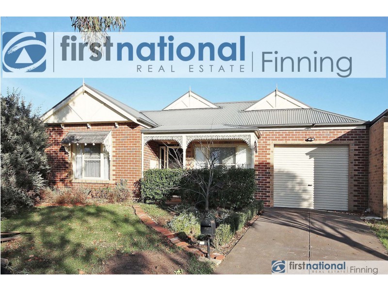 20 Fetlock Lane, Cranbourne East VIC 3977