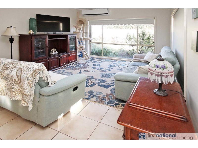 20 Fetlock Lane, Cranbourne East VIC 3977