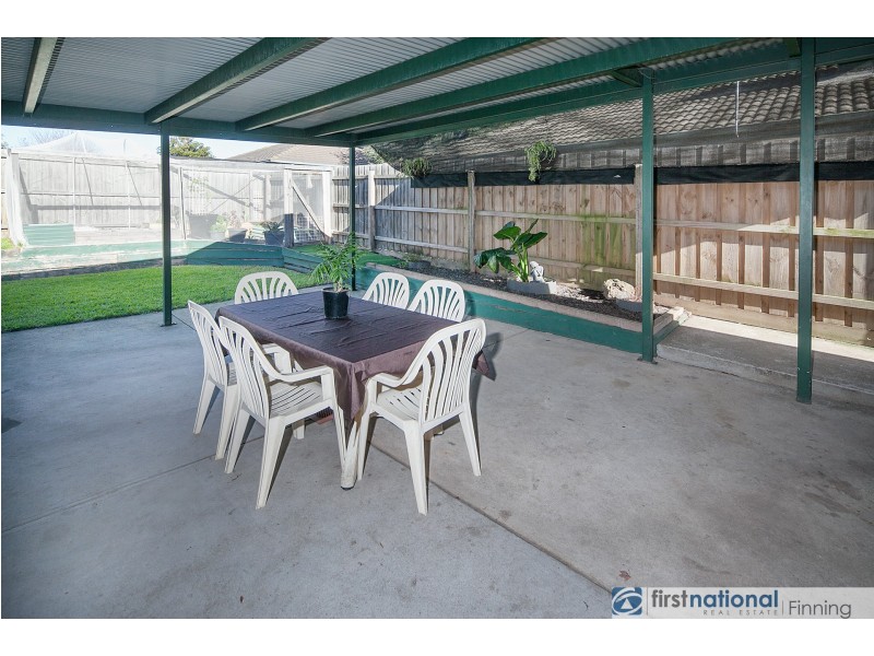135 Lawless Drive, Cranbourne North VIC 3977