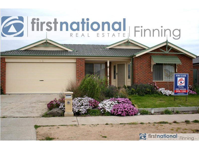 32 Honey Myrtle Way, Cranbourne VIC 3977