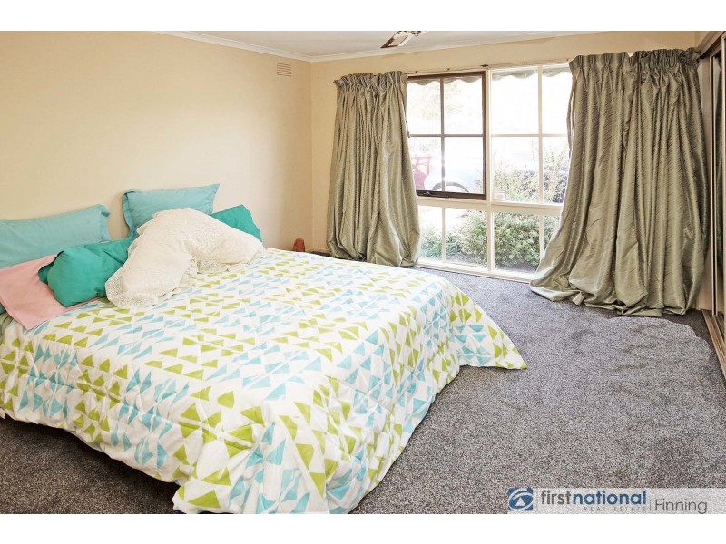 29 Cranbourne Place, Cranbourne VIC 3977