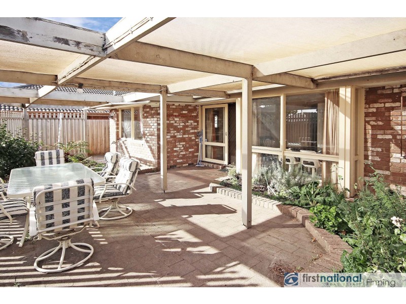 29 Cranbourne Place, Cranbourne VIC 3977