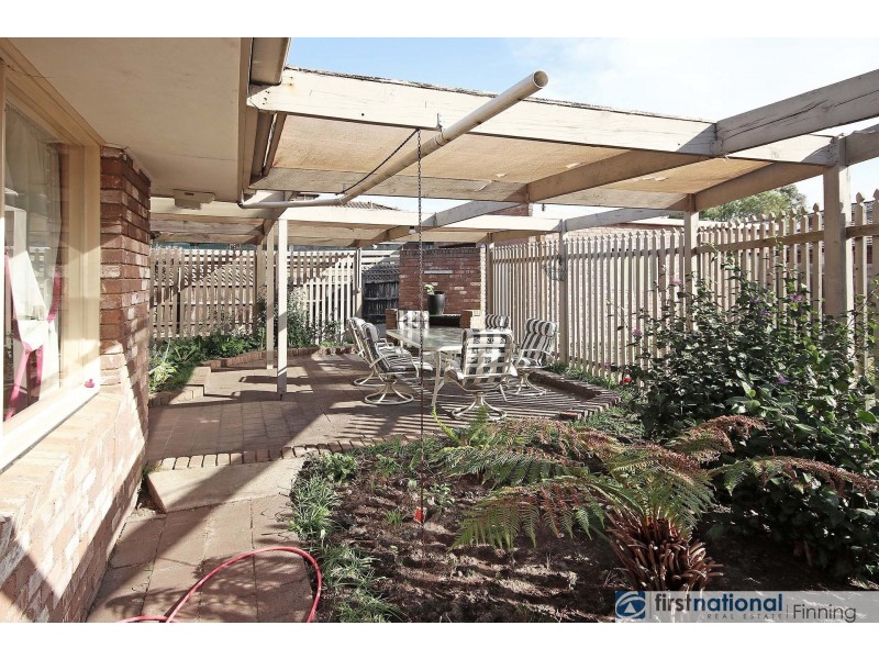 29 Cranbourne Place, Cranbourne VIC 3977
