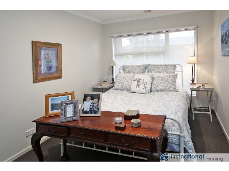 33 Artfield Street, Cranbourne East VIC 3977