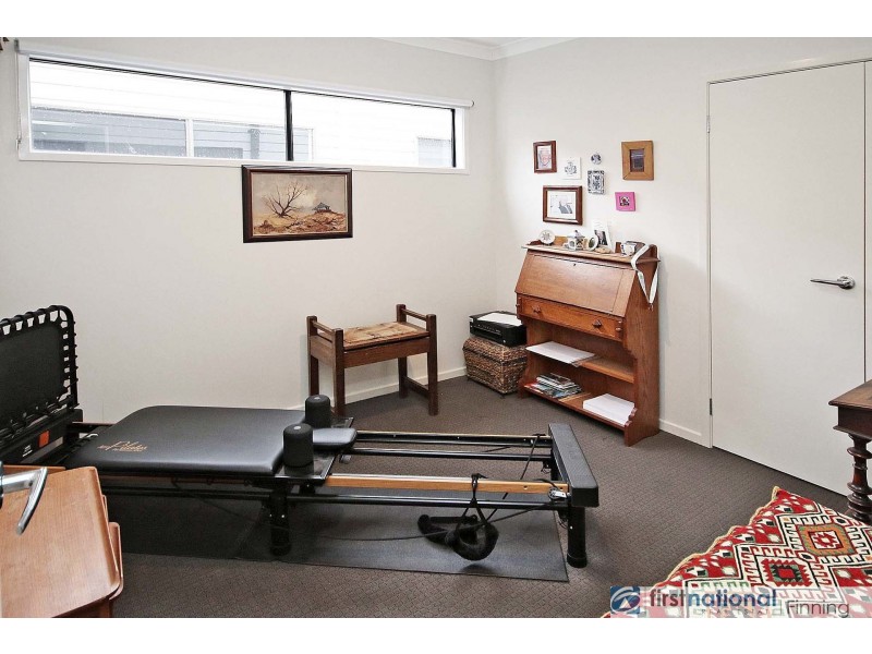 33 Artfield Street, Cranbourne East VIC 3977