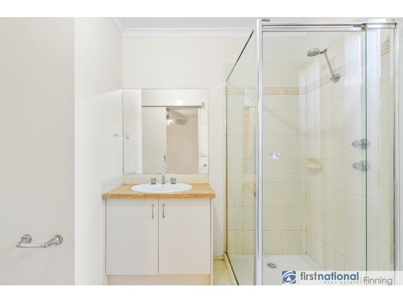 15 Friendship Close, Cranbourne West VIC 3977