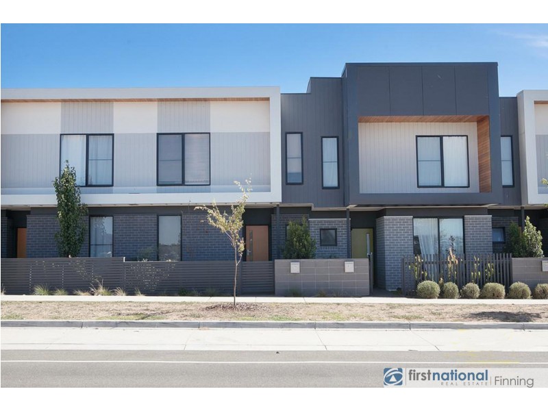 79 Hayton Park Boulevard, Cranbourne West VIC 3977