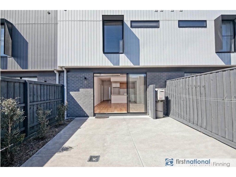 79 Hayton Park Boulevard, Cranbourne West VIC 3977