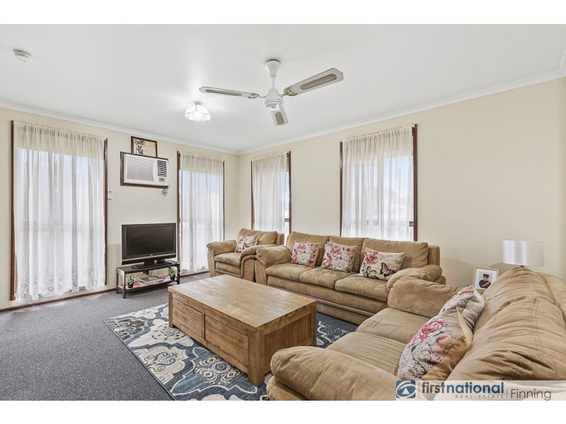 39 Fenfield Street, Cranbourne VIC 3977