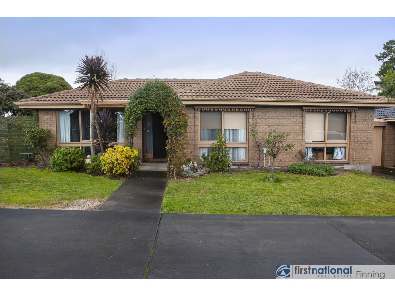 1/3 Cranbourne Drive, Cranbourne VIC 3977