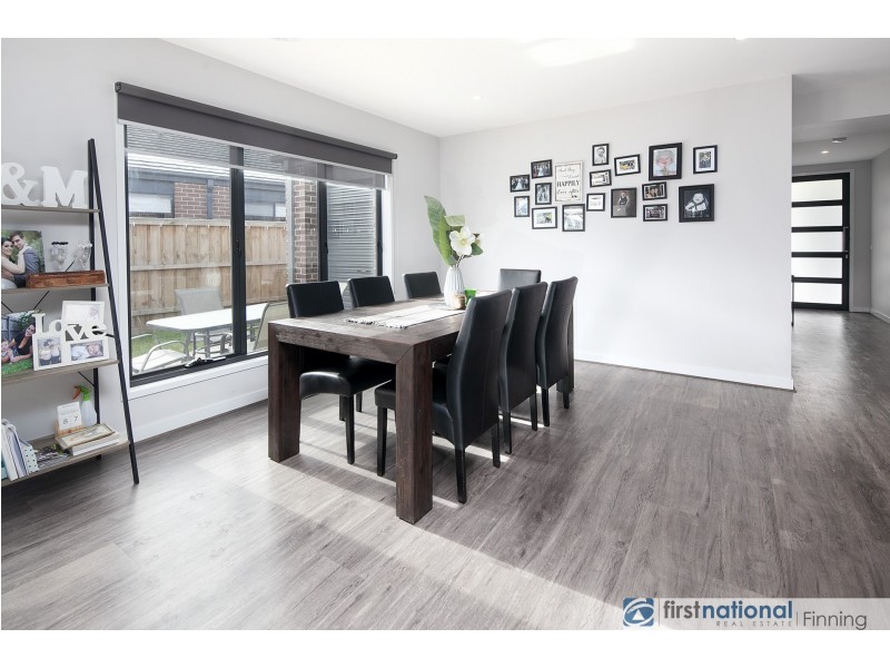 10 Castra Avenue, Clyde VIC 3978