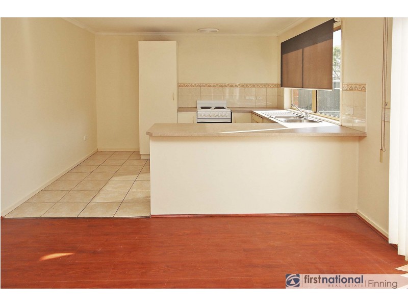 16 Masterton Place, Cranbourne East VIC 3977