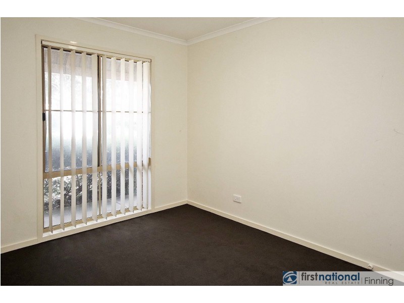 16 Masterton Place, Cranbourne East VIC 3977