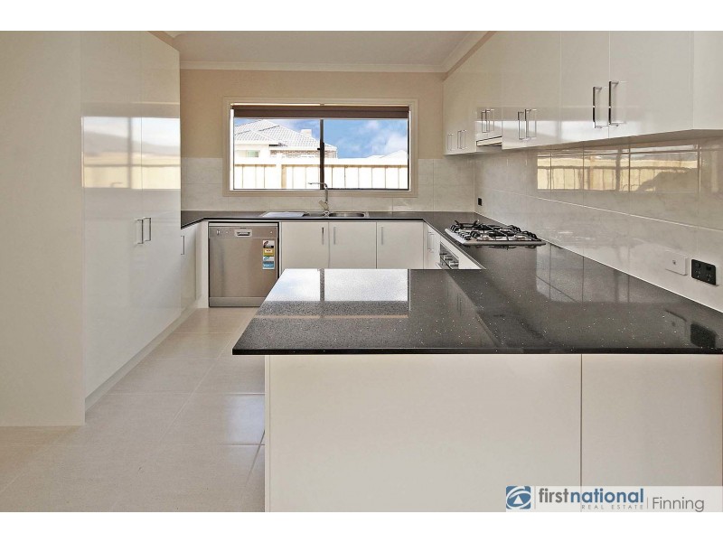 23 Gemma Street, Cranbourne East VIC 3977