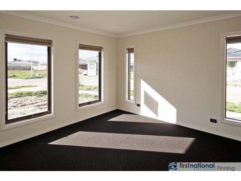 23 Gemma Street, Cranbourne East VIC 3977