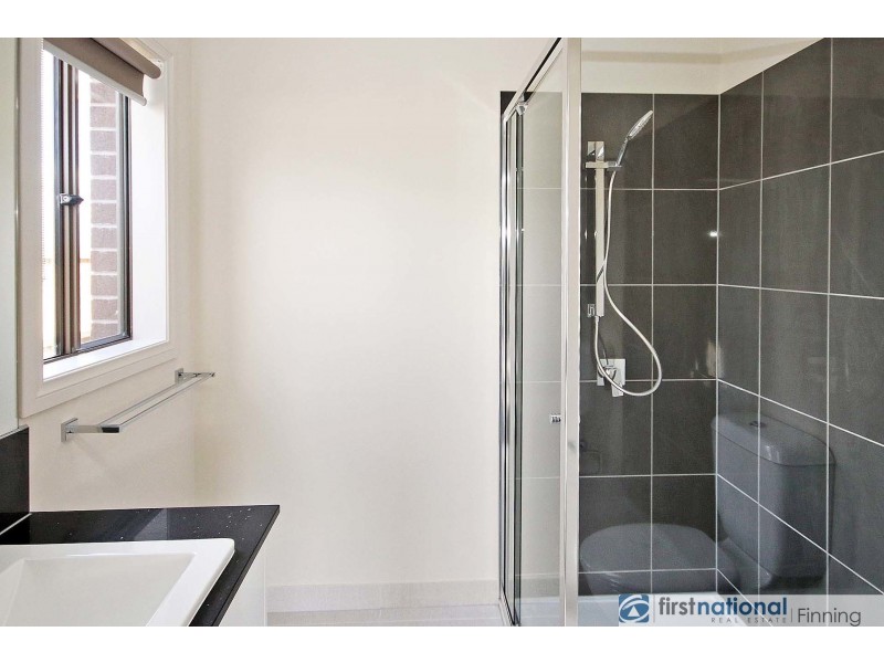 23 Gemma Street, Cranbourne East VIC 3977