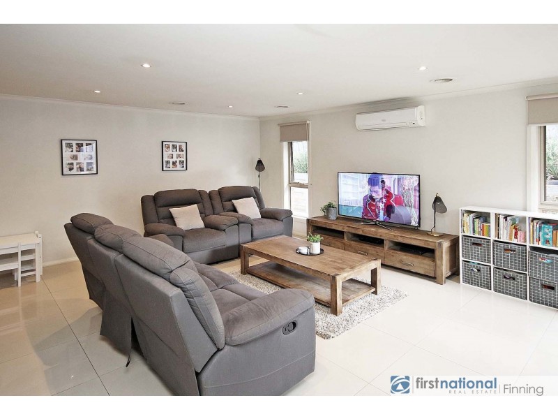 1A Houlder Avenue, Junction Village VIC 3977