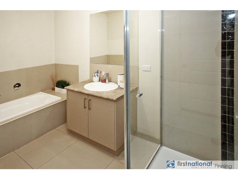 1A Houlder Avenue, Junction Village VIC 3977