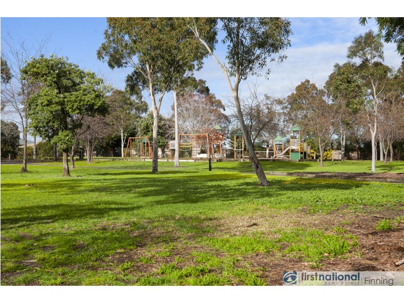 35 Eliza Street, Cranbourne North VIC 3977