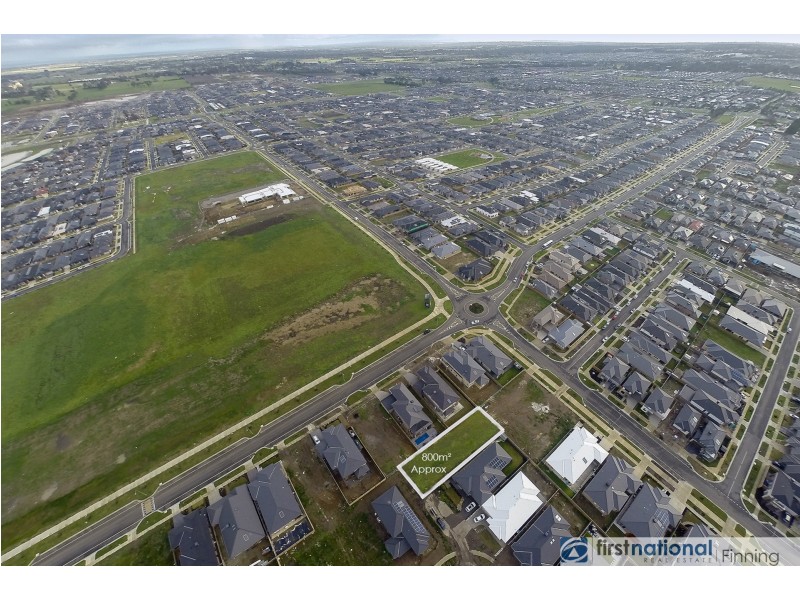 23 Casa Circuit, Clyde North VIC 3978