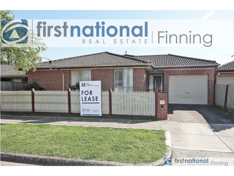 1A Carol Avenue, Cranbourne VIC 3977