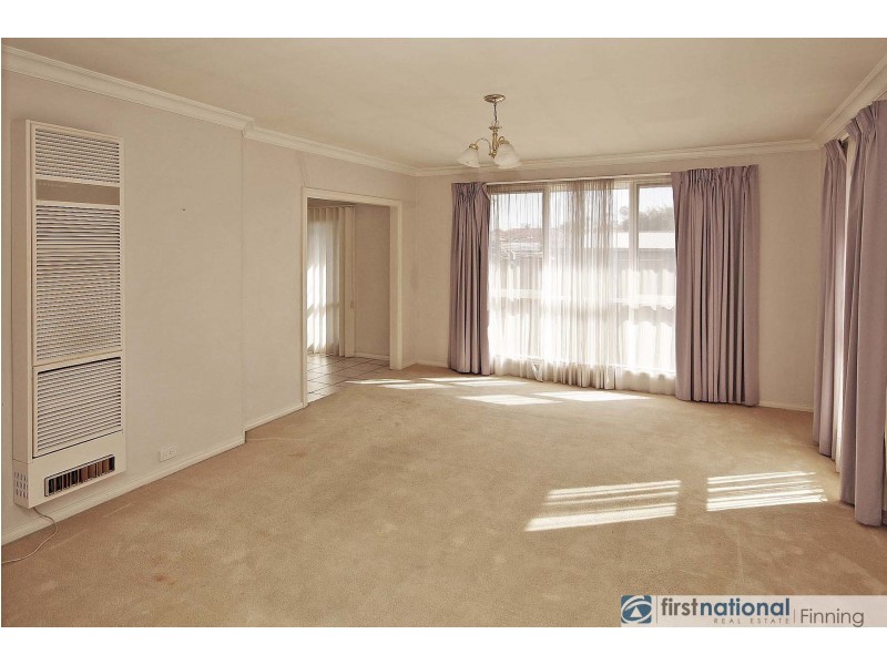 1A Carol Avenue, Cranbourne VIC 3977