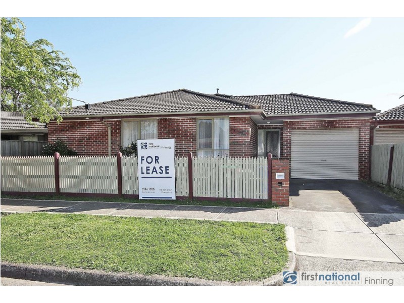 1A Carol Avenue, Cranbourne VIC 3977