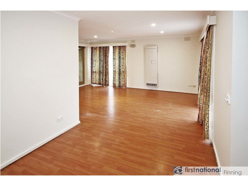 24 Fairbairn Road, Cranbourne VIC 3977