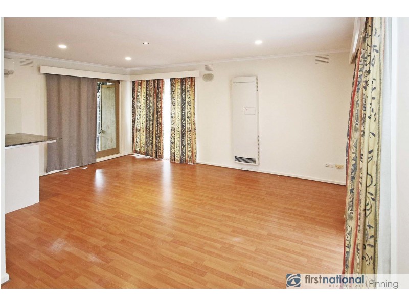 24 Fairbairn Road, Cranbourne VIC 3977